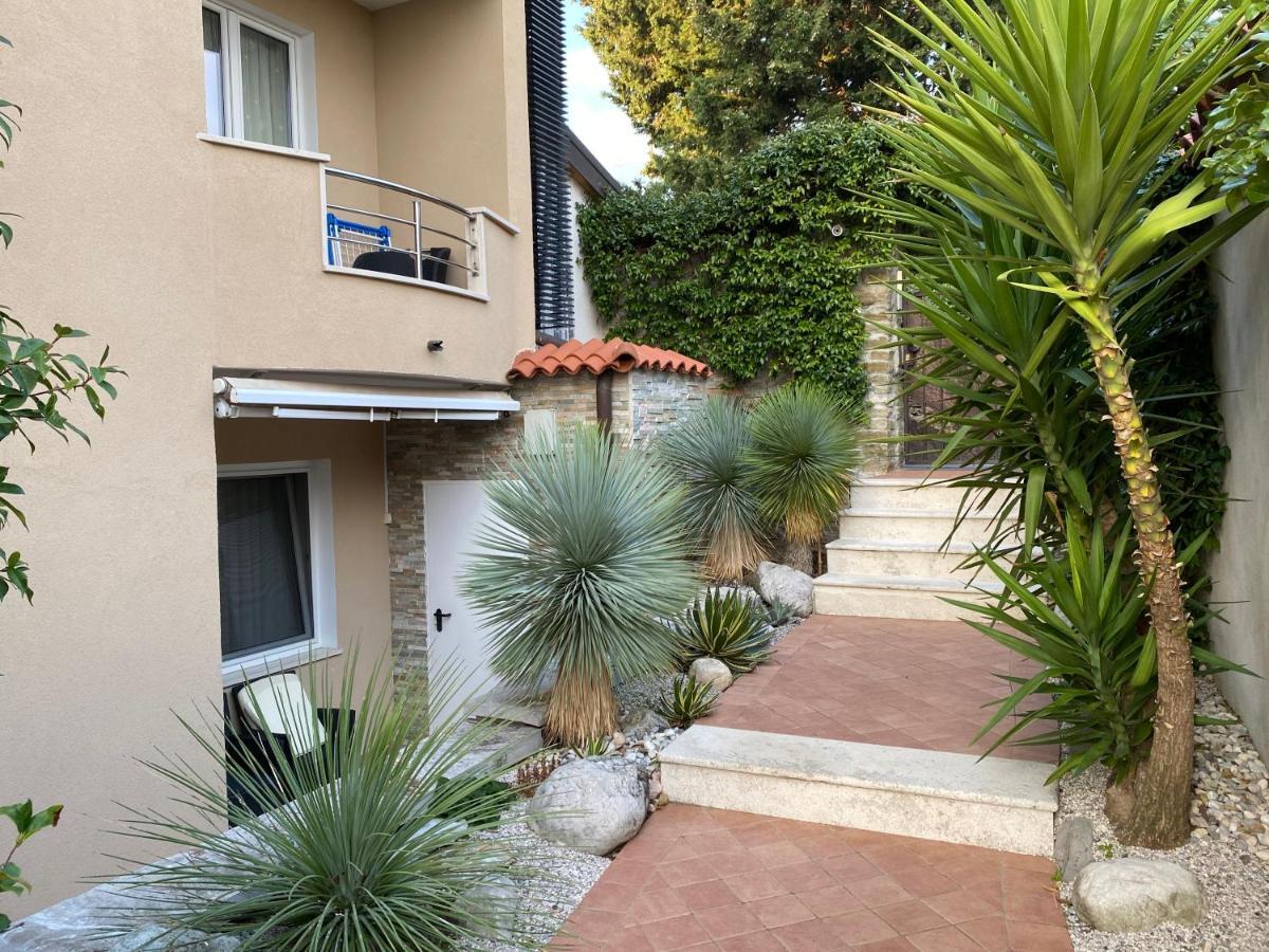 Apartments Villa Beauty Portorose Esterno foto