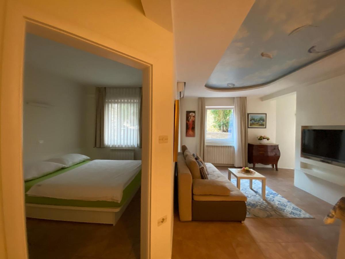 Apartments Villa Beauty Portorose Esterno foto